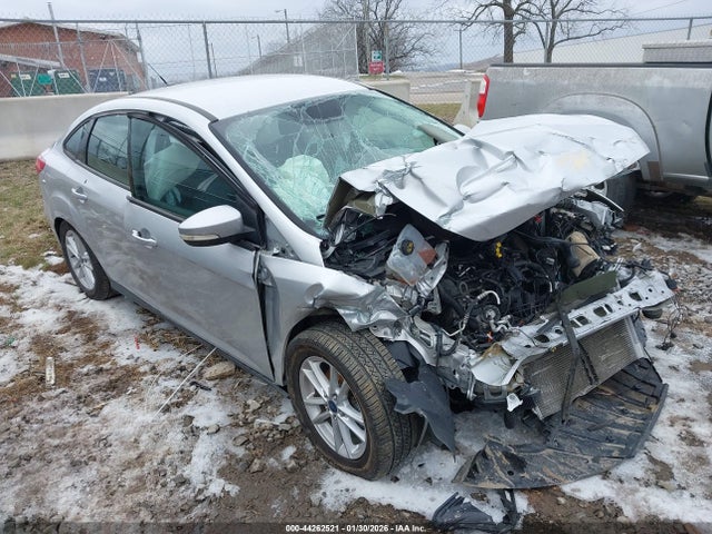 1FADP3F22GL316246 Ford FOCUS SE