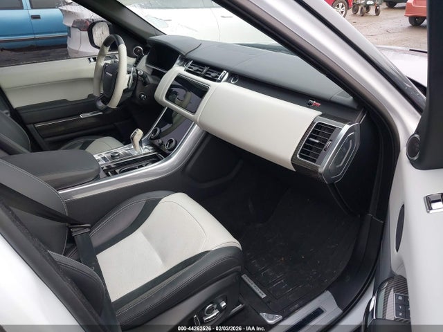 Aukcja sprzedaży 2022 Land Rover Range Rover Sport Svr/svr Carbon Edition, vin: SALWZ2RE6NA211370, numer aukcji: 44262526