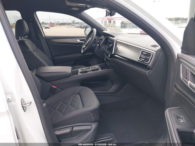 2024 VOLKSWAGEN ATLAS CROSS SPORT 1V2DE2CA8RC228454 Photo 4