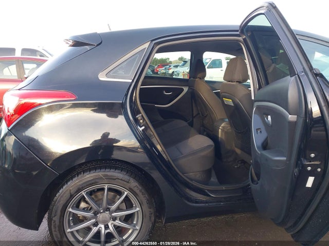 KMHD35LH1GU270473 Hyundai ELANTRA GT