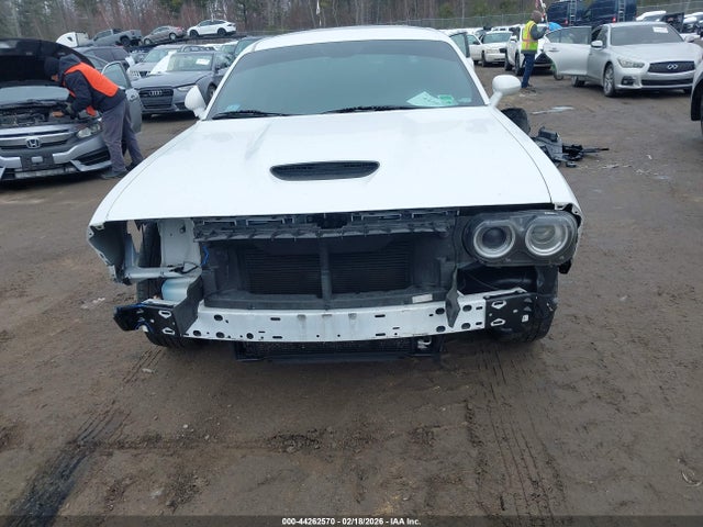 Продаж на аукціоні авто 2022 Dodge Challenger Gt Awd, vin: 2C3CDZKG9NH238808, номер лоту: 44262570