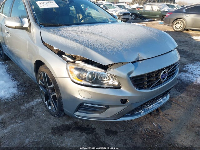 YV140MTL8H2435258 Volvo S60 T5 Dynamic
