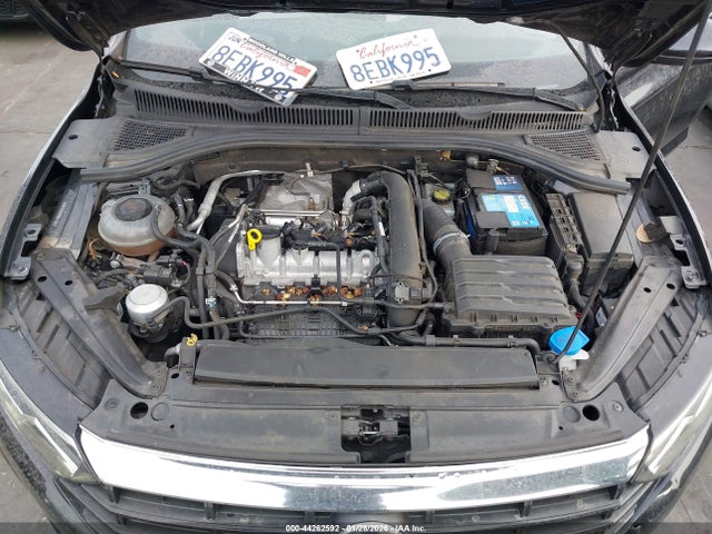 3VWC57BU8KM014927 Volkswagen Jetta 1.4t R-line/1.4t S/1.4t Se