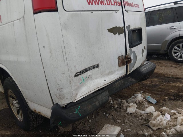 2010 CHEVROLET EXPRESS 1500 1GCUGADX7A1148331 Photo 5
