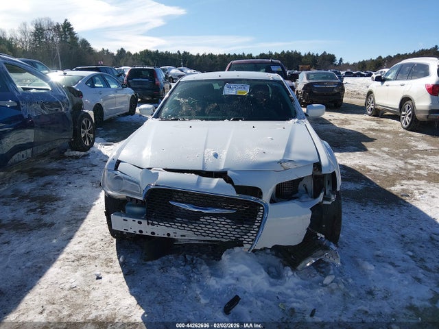 Продаж на аукціоні авто 2017 Chrysler 300 Limited Awd, vin: 2C3CCARG7HH530102, номер лоту: 44262606