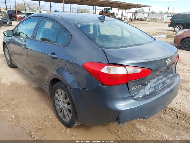 2014 KIA FORTE KNAFX4A60E5221573 Photo 2