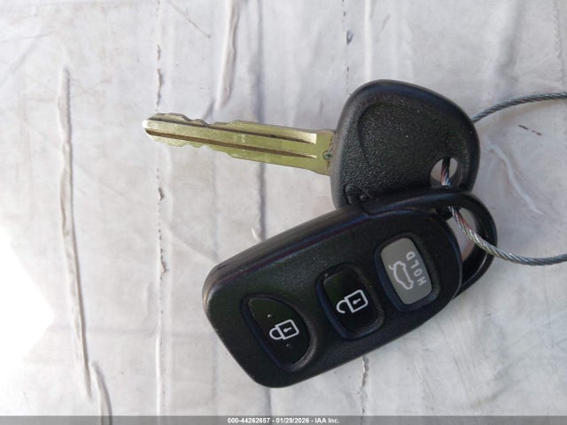 KMHDH4AE9FU277674 Hyundai ELANTRA SE