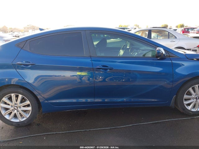 KMHDH4AE9FU277674 Hyundai ELANTRA SE