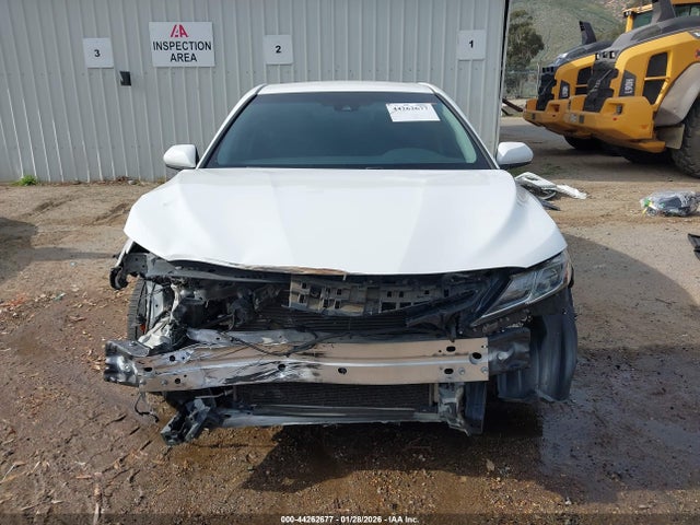 4T1B11HK1JU020510 Toyota CAMRY SE