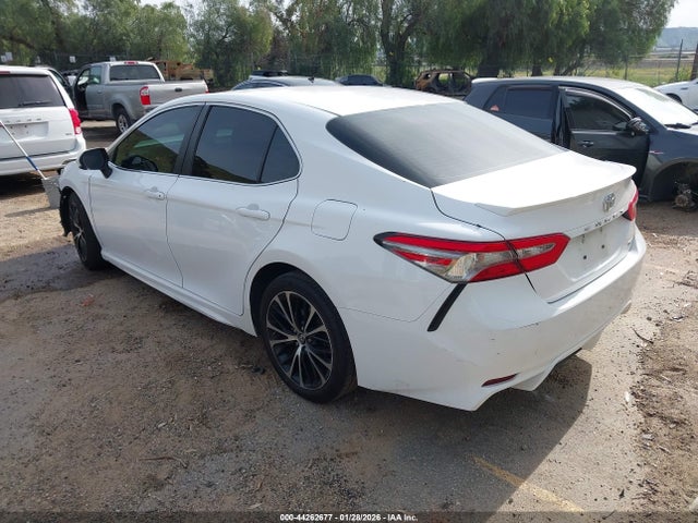 4T1B11HK1JU020510 Toyota CAMRY SE