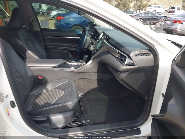 4T1B11HK1JU020510 Toyota CAMRY SE