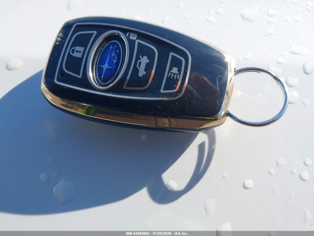 44262682 :رقم المزاد ، 4S4BTAPC4L3123062 vin ، 2020 Subaru Outback Touring مزاد بيع