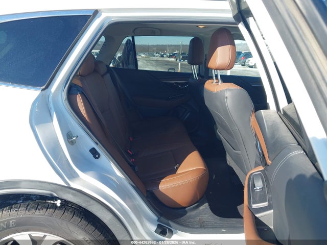 44262682 :رقم المزاد ، 4S4BTAPC4L3123062 vin ، 2020 Subaru Outback Touring مزاد بيع