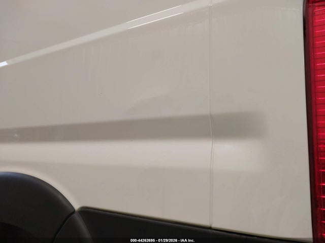 3C6LRVVG8NE134668 RAM Promaster 2500 Low Roof 136 Wb