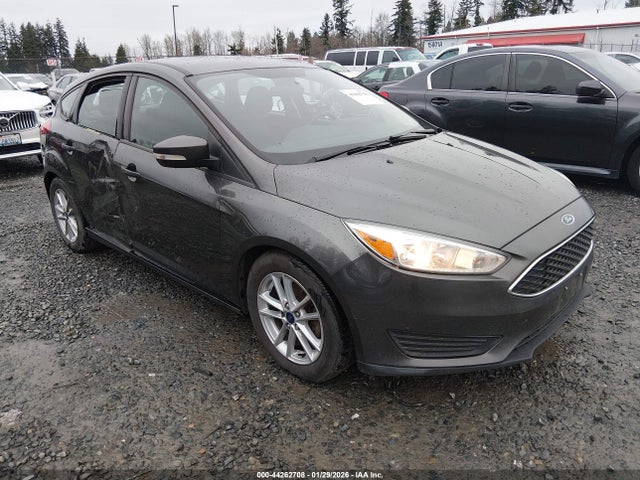 1FADP3K21GL277882 Ford FOCUS SE