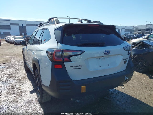 44262719 :رقم المزاد ، 4S4BTGUD9P3115724 vin ، 2023 Subaru Outback Wilderness مزاد بيع