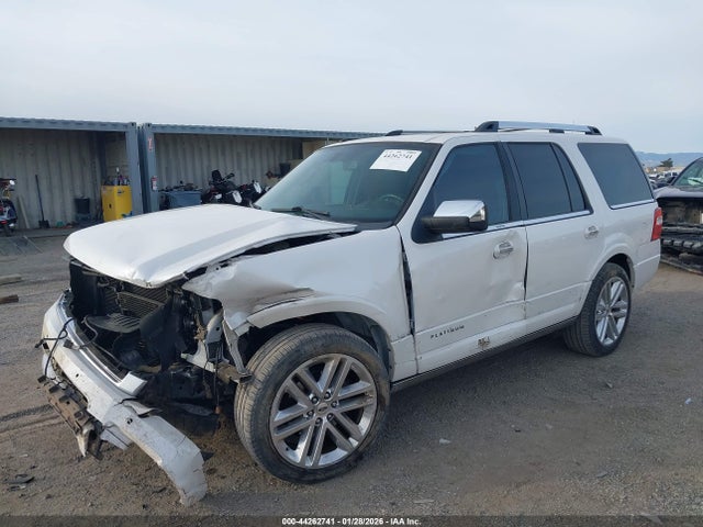 1FMJU1MT2HEA35295 Ford Expedition Platinum