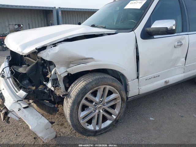 1FMJU1MT2HEA35295 Ford Expedition Platinum