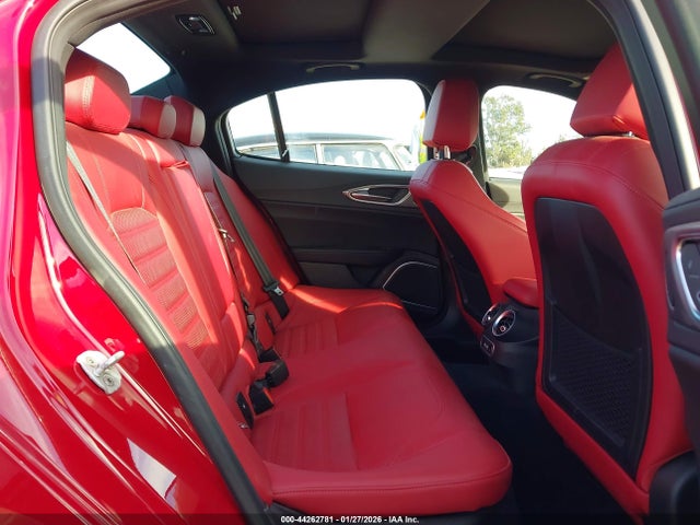 ZARFAMBN3P7676280 Alfa Romeo Giulia Veloce Rwd