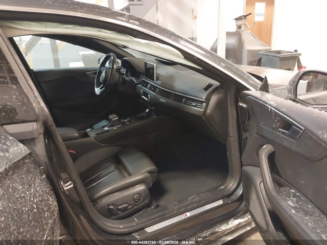 2019 AUDI A5 WAUENCF59KA069856 Photo 4