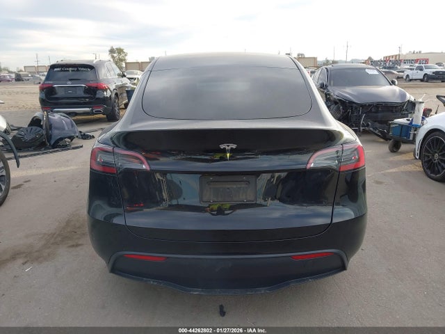 Продаж на аукціоні авто 2024 Tesla Model Y Rwd, vin: 7SAYGDED8RF005899, номер лоту: 44262802