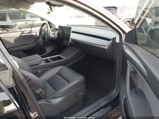 Продаж на аукціоні авто 2024 Tesla Model Y Rwd, vin: 7SAYGDED8RF005899, номер лоту: 44262802