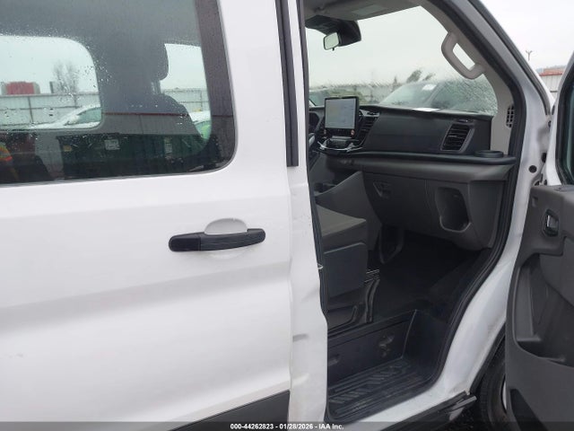 1FBAX2Y85RKA74025 Ford Transit-350 Passenger Van Xlt