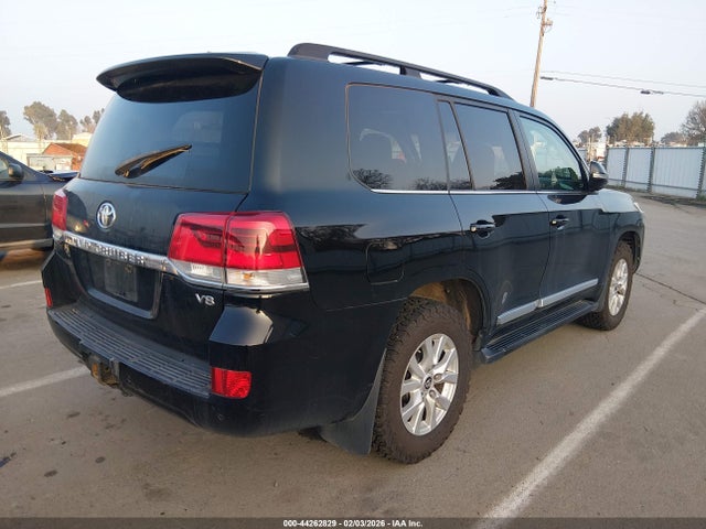 JTMCY7AJ8H4053104 Toyota Land Cruiser V8