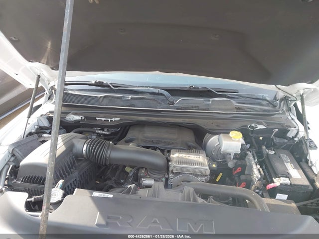 1C6RREFT6MN630536 RAM 1500 Big Horn 4x2 5&#039;7 Box