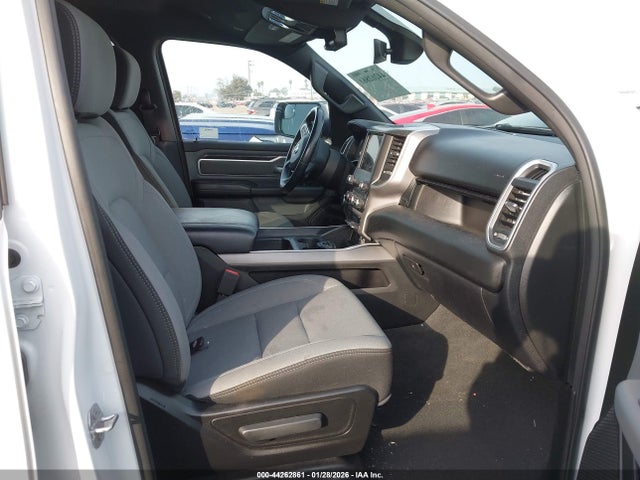 1C6RREFT6MN630536 RAM 1500 Big Horn 4x2 5&#039;7 Box