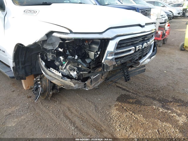 1C6RREFT6MN630536 RAM 1500 Big Horn 4x2 5&#039;7 Box