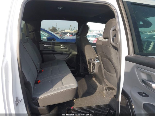 1C6RREFT6MN630536 RAM 1500 Big Horn 4x2 5&#039;7 Box
