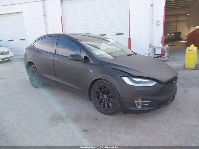 2016 TESLA MODEL X 5YJXCBE27GF020351 Photo 0