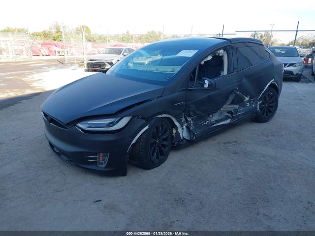 2016 TESLA MODEL X 5YJXCBE27GF020351 Photo 1