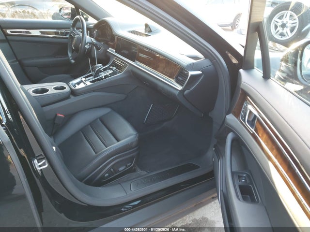 2023 PORSCHE PANAMERA WP0AJ2A71PL103431 Photo 4