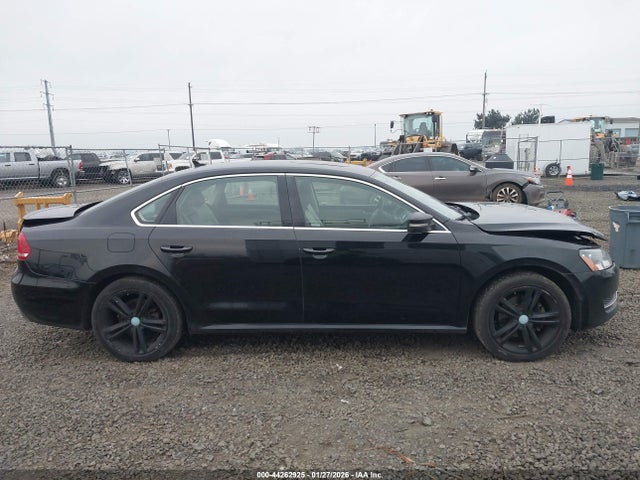 1VWBT7A35EC096454 Volkswagen Passat 1.8t Se