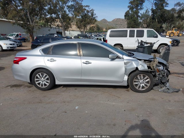 1N4AL3APXGC136661 Nissan Altima 2.5 S