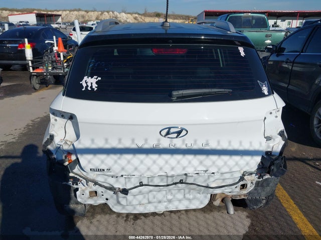 Hyundai Venue Limited 2024 KMHRC8A31RU298307 Image 17