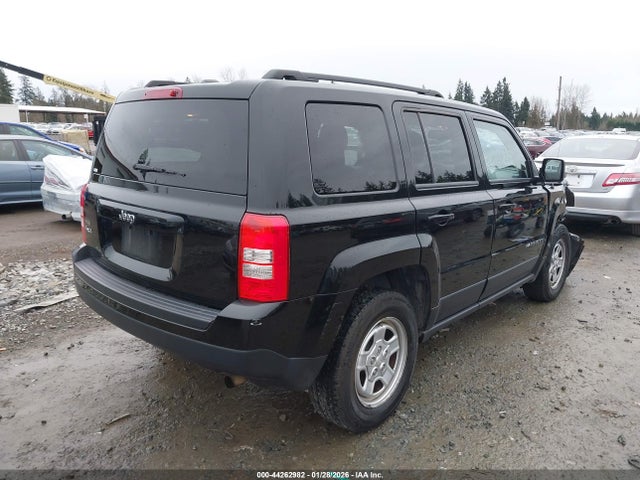 1C4NJRBB9GD579644 Jeep Patriot Sport