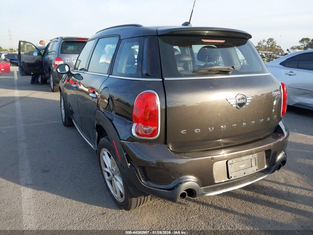 2016 MINI COUNTRYMAN WMWZC5C58GWU01819 Photo 2