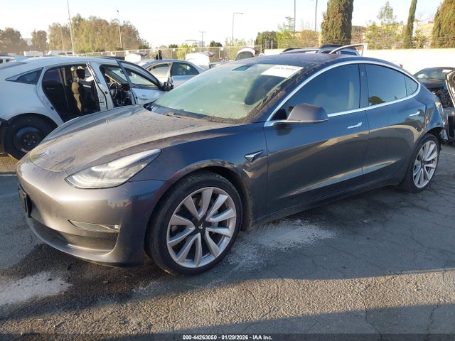 2018 TESLA MODEL 3 5YJ3E1EB9JF132448 Photo 1