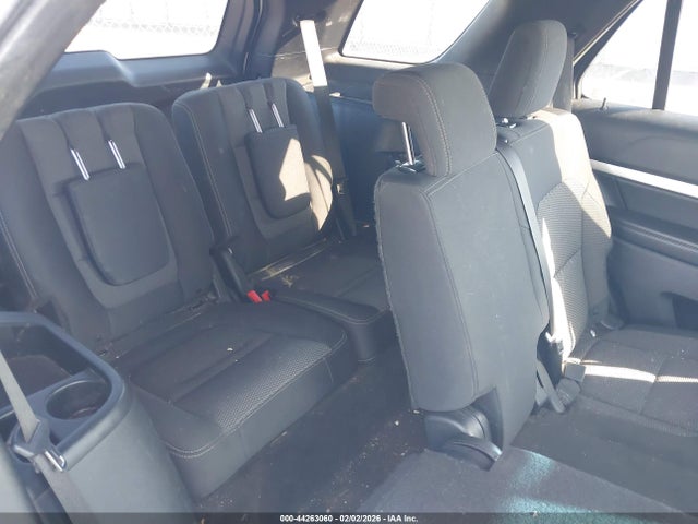 1FM5K7D83HGC26864 Ford EXPLORER XLT