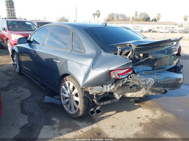 2011 AUDI A4 WAUAFAFL7BN013311 Photo 2