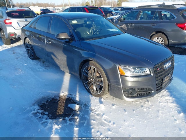 2017 AUDI S8 WUAJ5AFD4HN900746