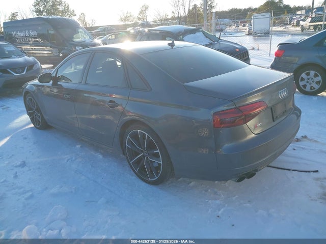 2017 AUDI S8 WUAJ5AFD4HN900746 Photo 2