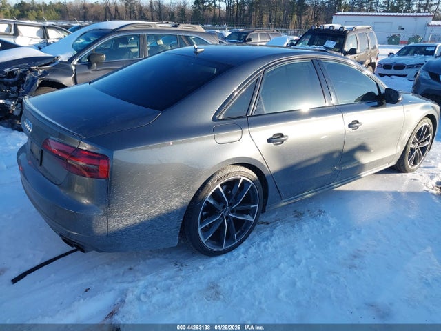 2017 AUDI S8 WUAJ5AFD4HN900746 Photo 3