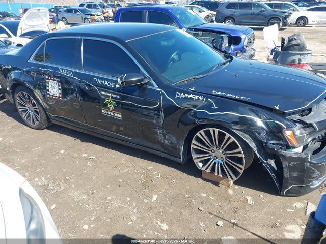44263140 :رقم المزاد ، 2C3CCABG6DH662059 vin ، 2013 Chrysler 300 300s مزاد بيع