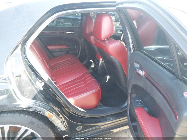 44263140 :رقم المزاد ، 2C3CCABG6DH662059 vin ، 2013 Chrysler 300 300s مزاد بيع