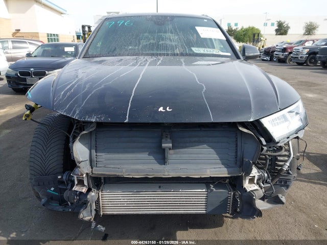 WA1BNAFY6J2173907 Audi Q5 2.0t Premium/2.0t Tech Premium