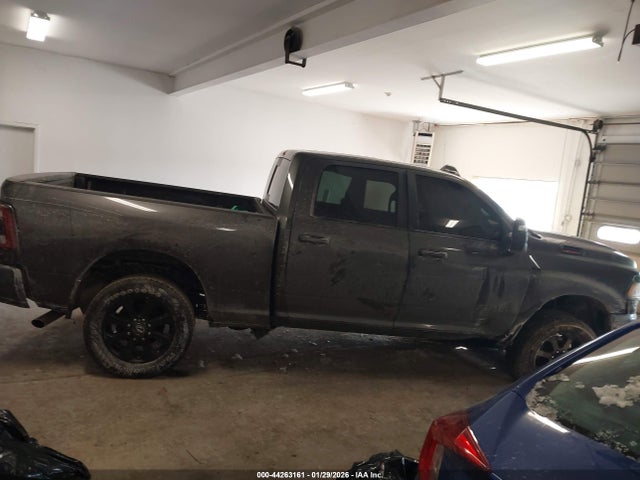 Продажа на аукционе авто 2024 Ram 2500 Big Horn  4x4 6'4 Box, vin: 3C6UR5DJ1RG161805, номер лота: 44263161